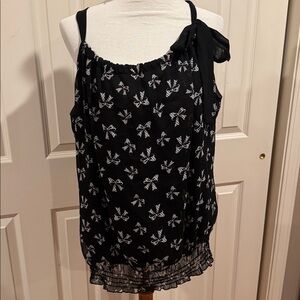 Torrid Bow Print Blouse tank and a bow tie
